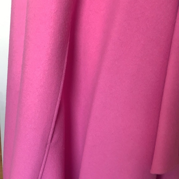Pink Wool Harvé Benard Cape - Picture 4 of 4